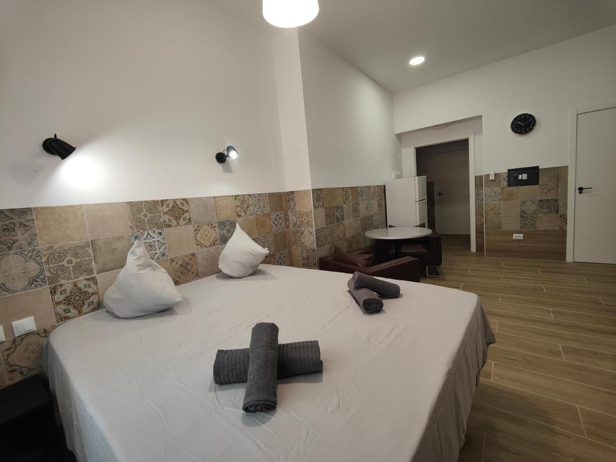 קלפה Apartamentos Pueblo Mar מראה חיצוני תמונה