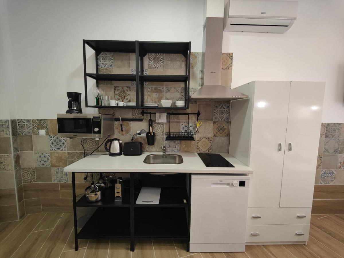 קלפה Apartamentos Pueblo Mar מראה חיצוני תמונה